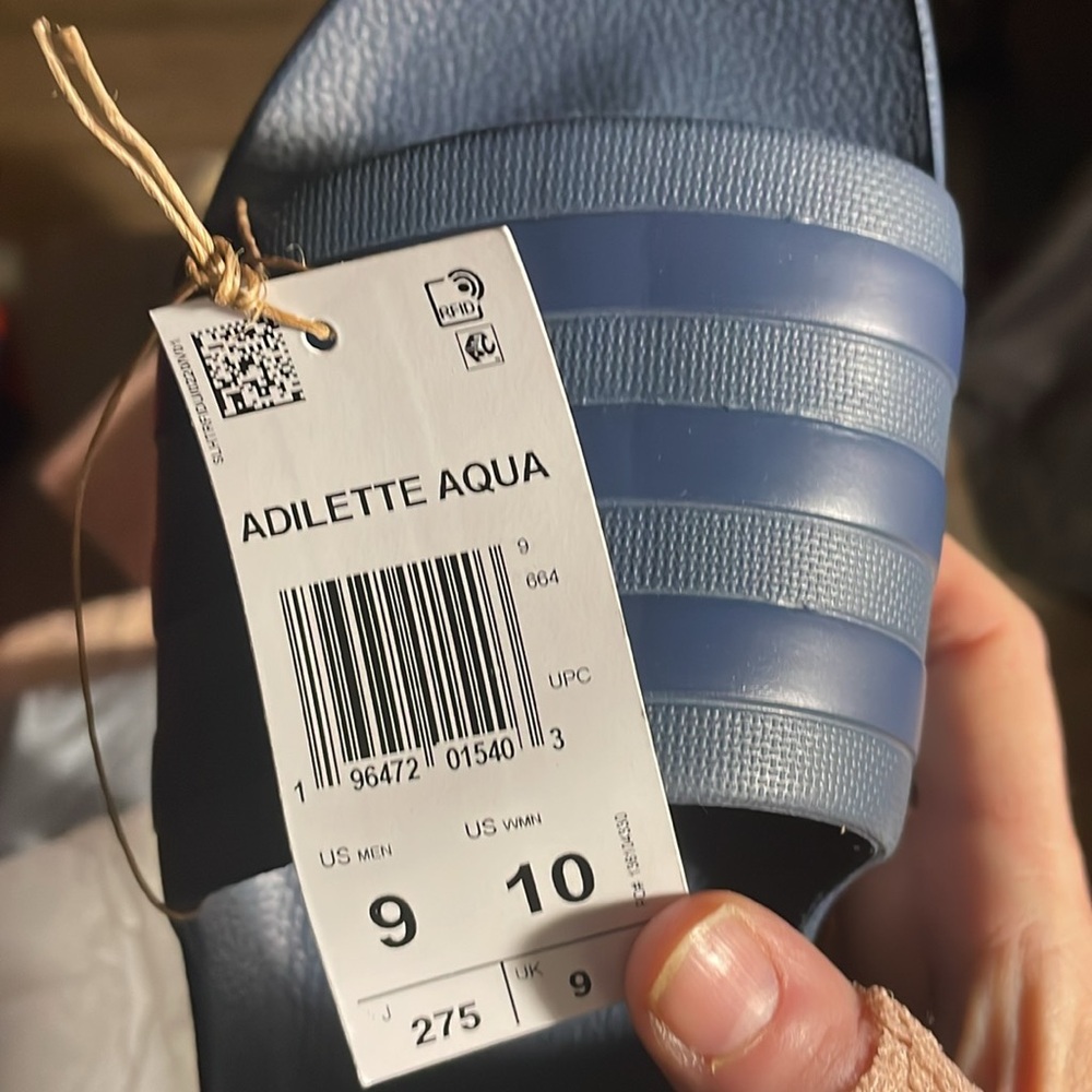ADIDAS - Picture 3 of 4